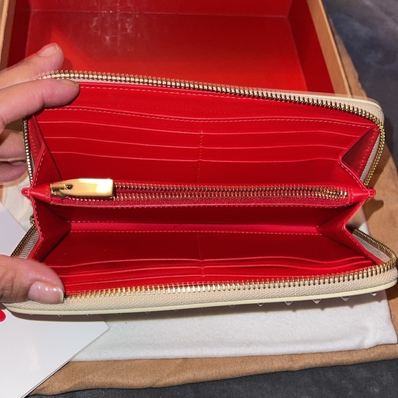 Christian Louboutin panettone wallet calf empire/spikes beige leather multicolor - Picture 5 of 15